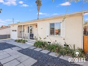 Building Photo - 761 N Citrus Ave