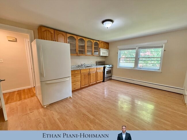 Building Photo - 45 Aldrich Rd