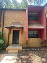 Building Photo - 1822 Larette Dr