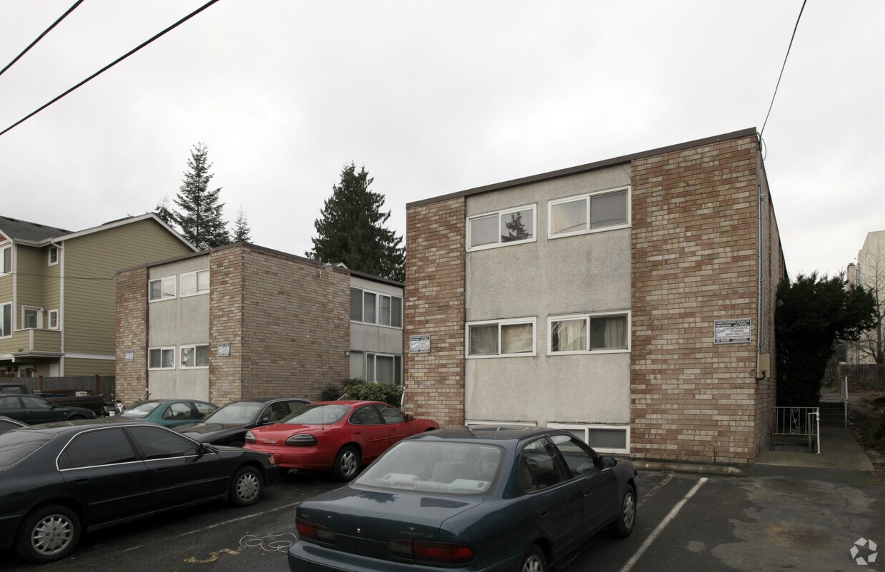 Primary Photo - 12025 32nd Ave NE