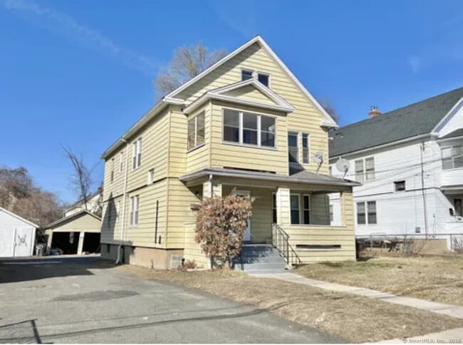 Building Photo - 130 Branford St
