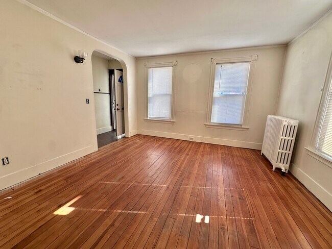 Foto del edificio - 1082 Townsend Ave