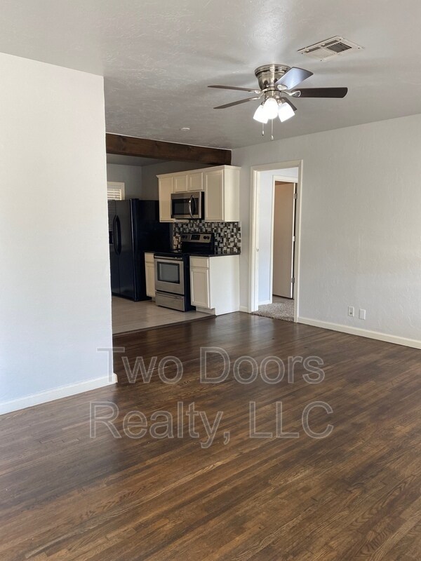 Photo - 2264 Downing St House