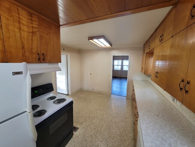 Foto del edificio - 711 Sanford Ave