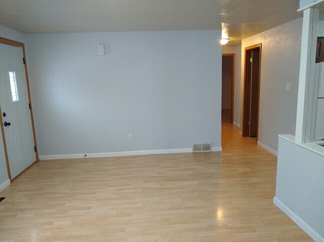 Foto del edificio - 57030 Lake St