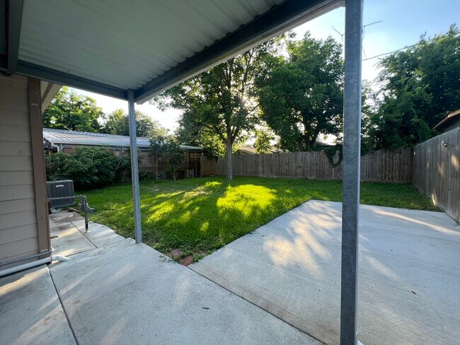Building Photo - 8169 Garland St