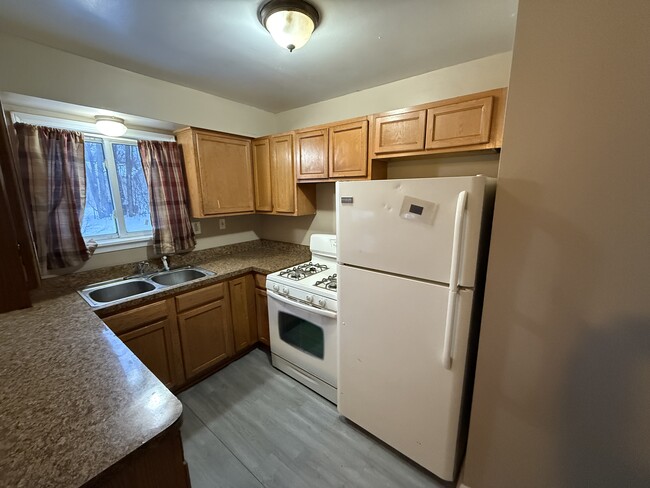 Foto del edificio - 596 Bloomfield Ave