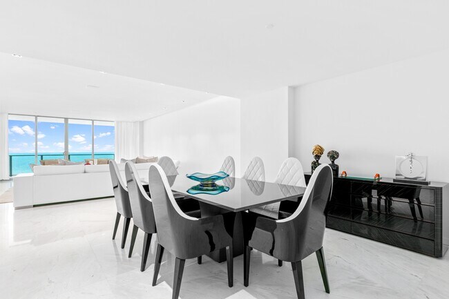 Building Photo - 360 Ocean Dr