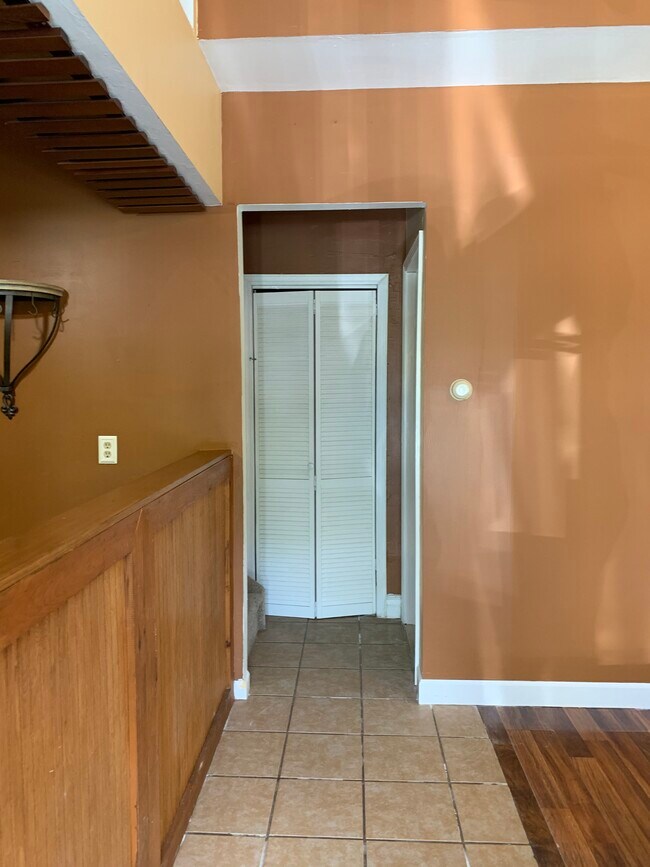 Foto del edificio - 545 Hoffman Ln