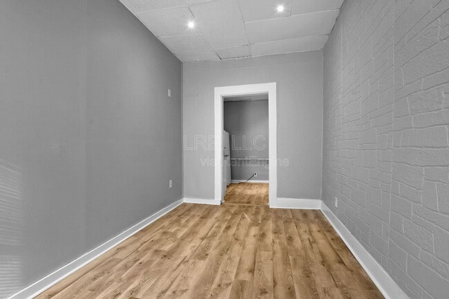 Foto del edificio - 1123 S Brook St