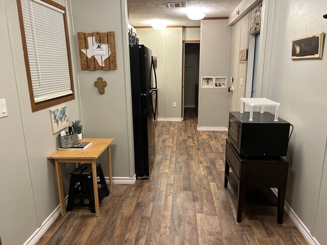 Foto del edificio - ALL BILLS PAID! COZY FURNISHED MOBILE HOME...