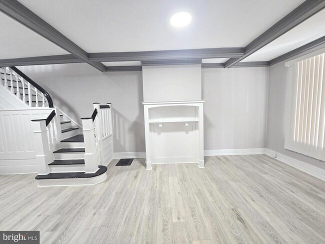 Foto del edificio - 5011 Larchwood Ave