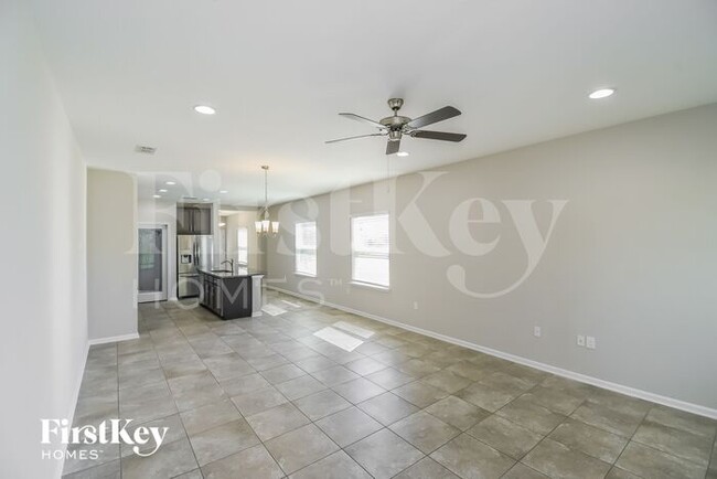 Foto del edificio - 4135 Green River Pl