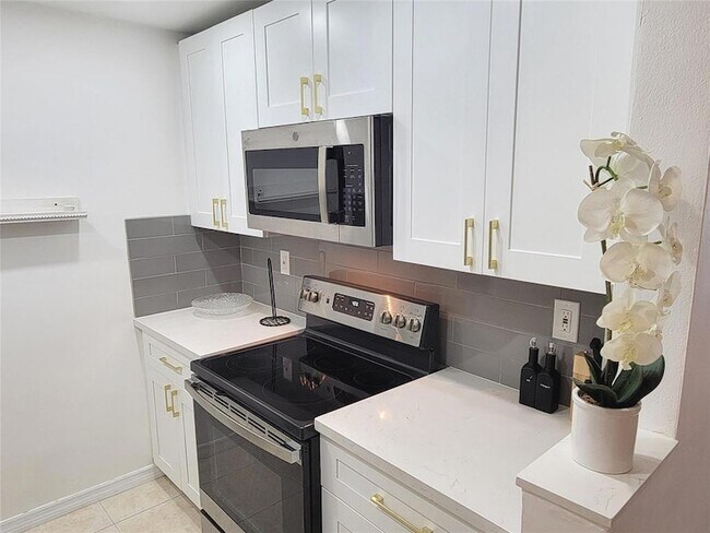 Foto del edificio - 2170 NE 51st Ct