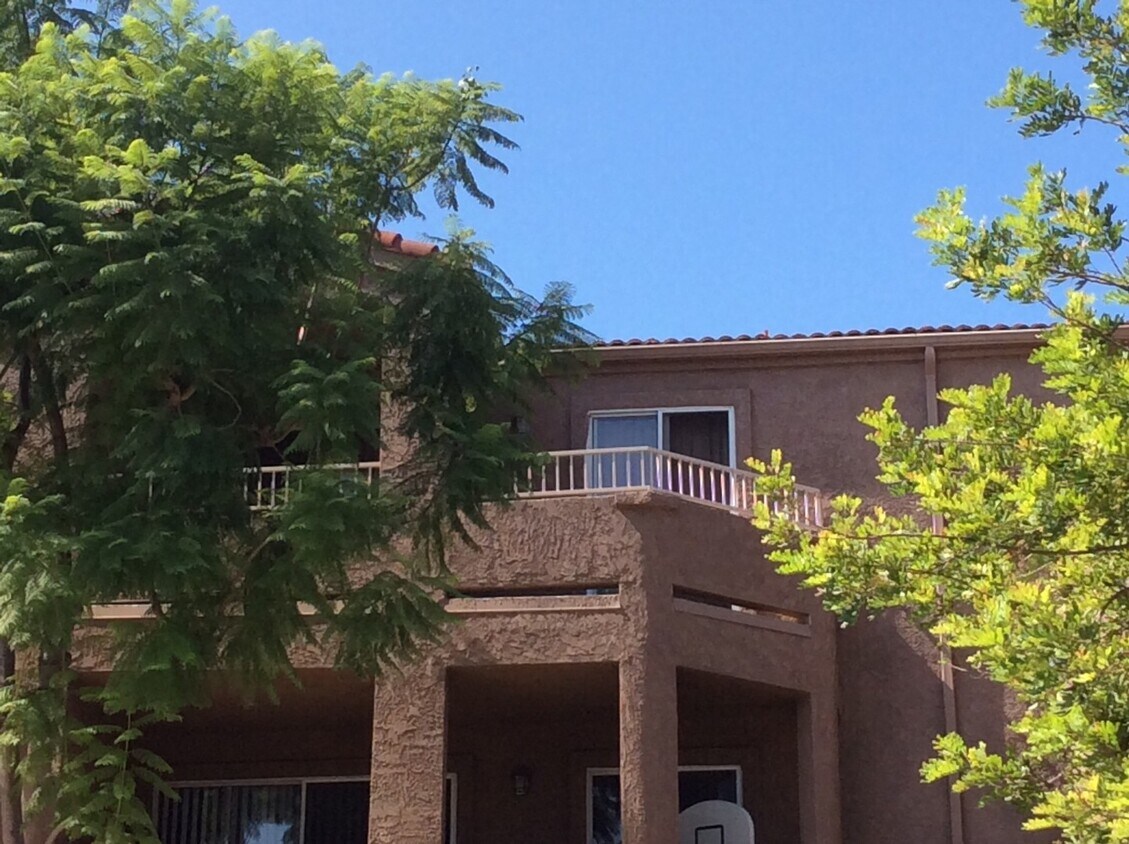 Foto del edificio - One-Bedroom 3rd Floor Condo in Sage Canyon...