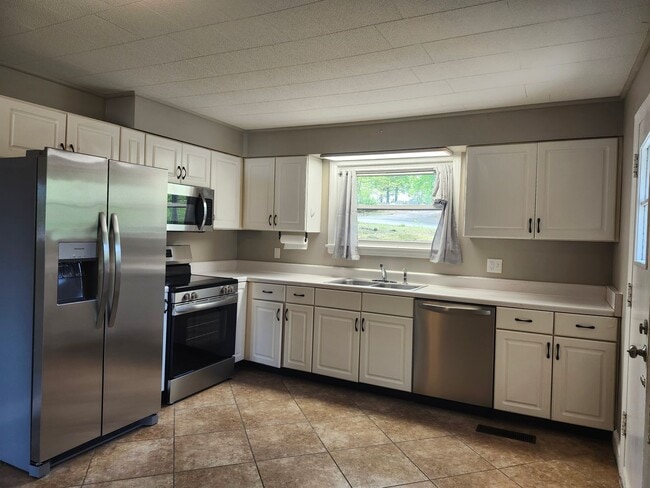 Foto del edificio - 3 bedroom 2 bath home in the desirable Belvoir Area in Chattanooga