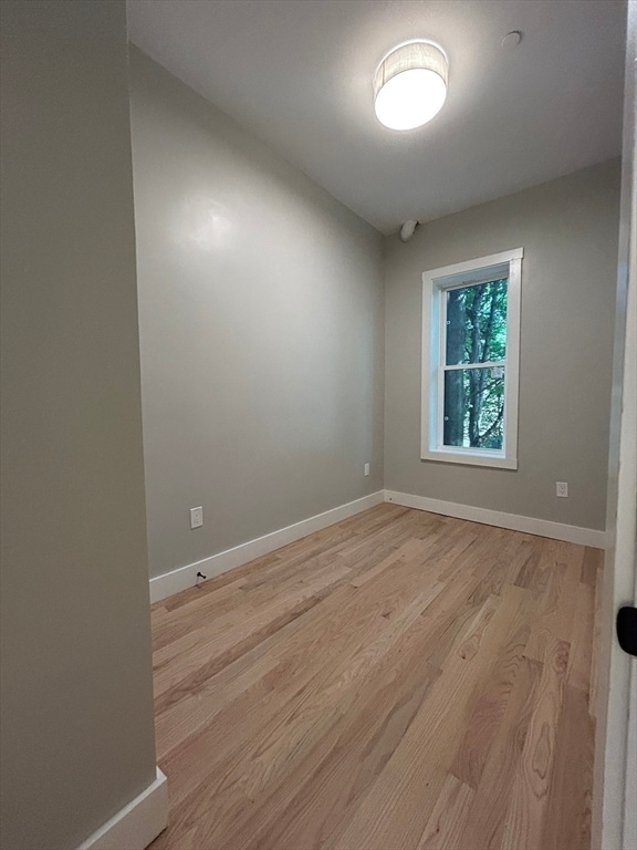 Building Photo - 37 Delle Ave