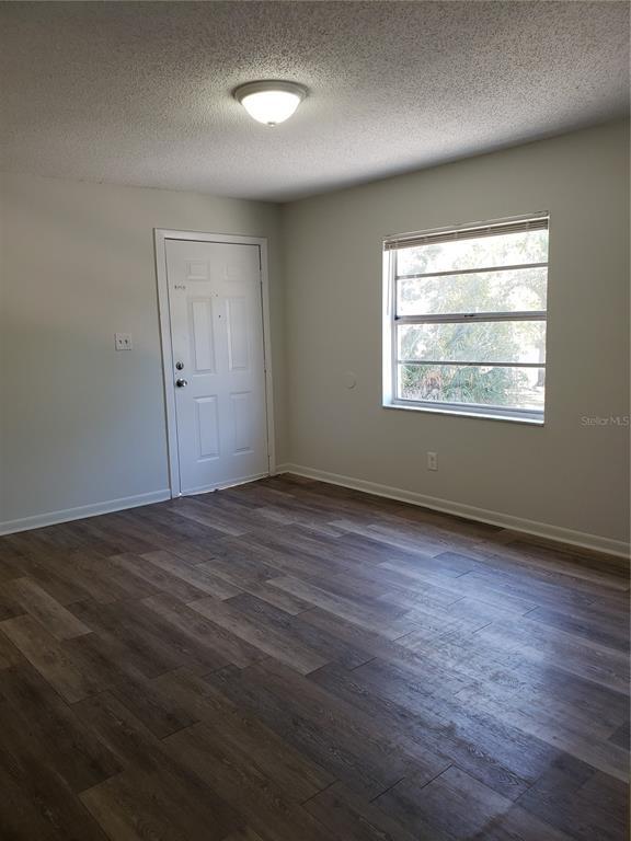 Foto del edificio - 13716 N 20th St