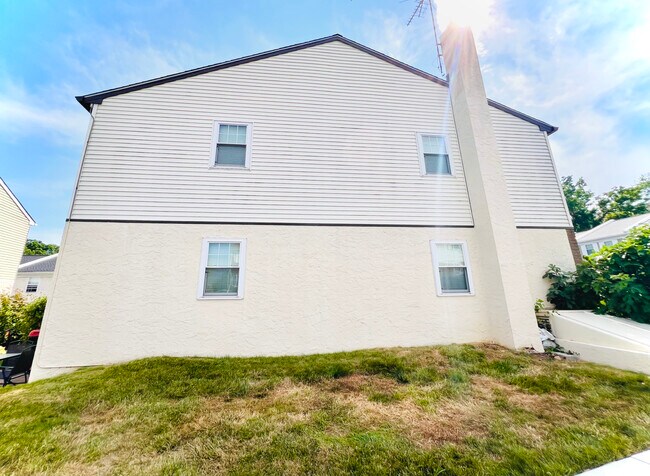 Foto del edificio - 515 N York Rd