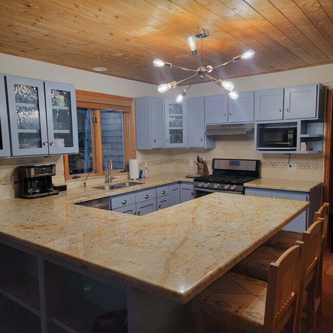 Building Photo - 3571 Wagon Wheel Cir