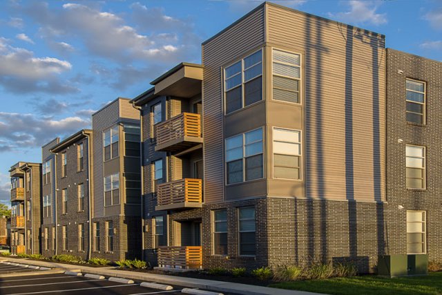 Building - 767 Thurber Dr W