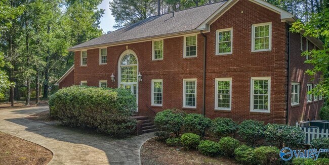 Foto del edificio - 935 Jeff Rd NW
