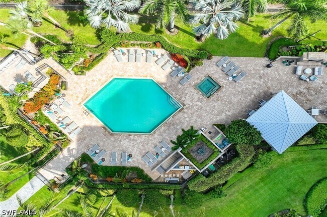 Foto del edificio - 4551 Gulf Shore Blvd N