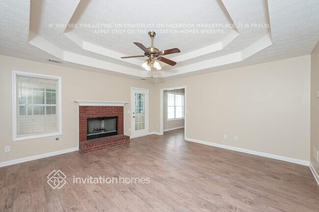 Building Photo - 2990 Lenora Springs Dr
