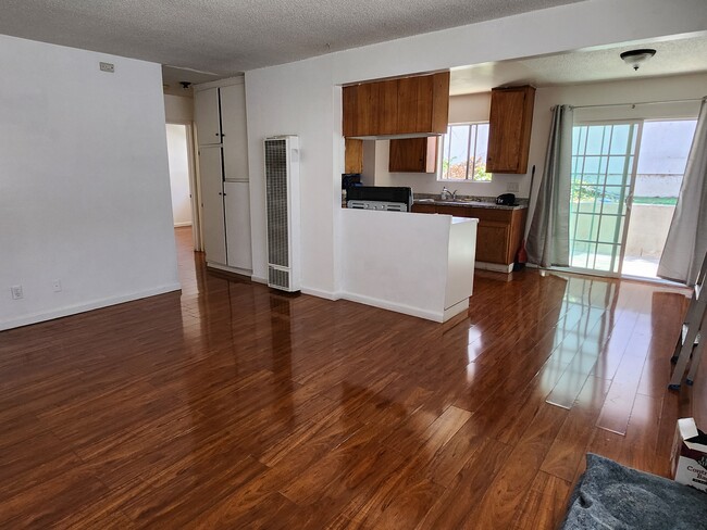Building Photo - 4420 W 169th St