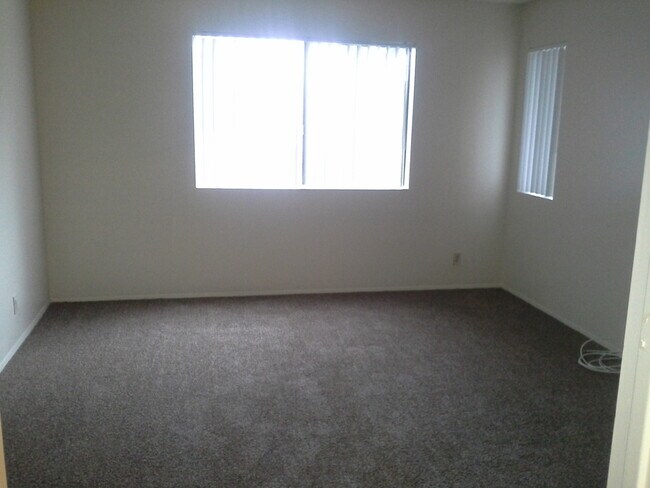 Foto del edificio - 5990 Dandridge Ln