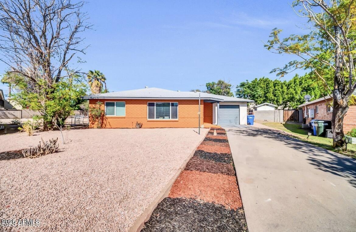 Foto principal - 7039 N 15th St