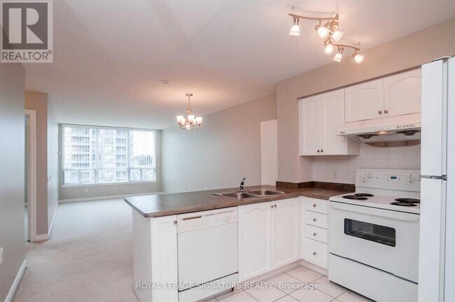 Photo du bâtiment - 9017 Leslie St