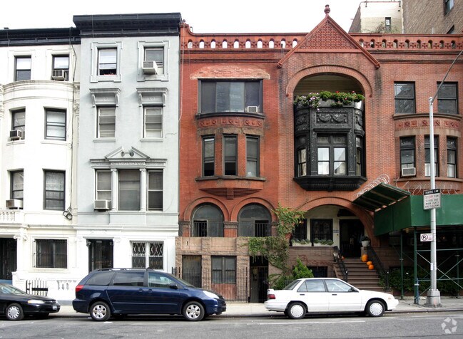 Foto del edificio - 255 W 70th St