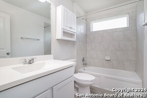 Foto del edificio - 1924 Heather Glen Dr