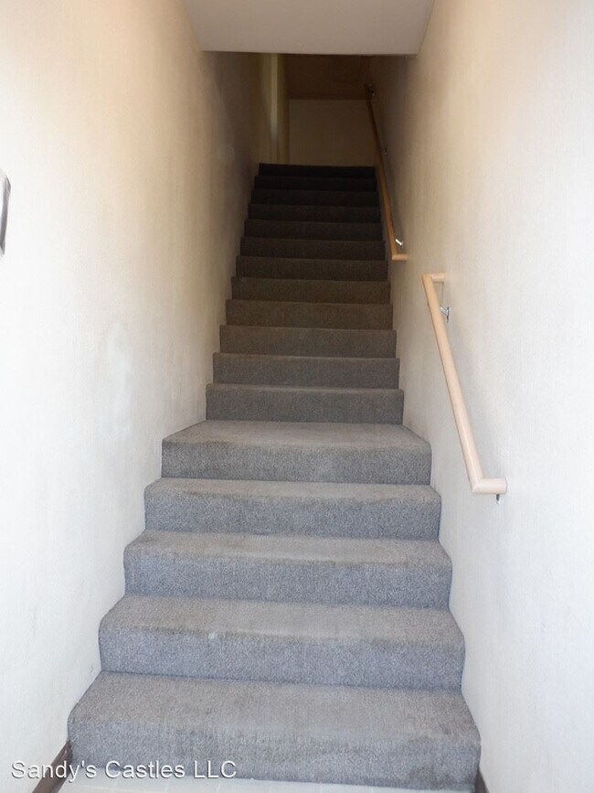 Foto del edificio - 1 br, 1 bath House - 528 Commercial St