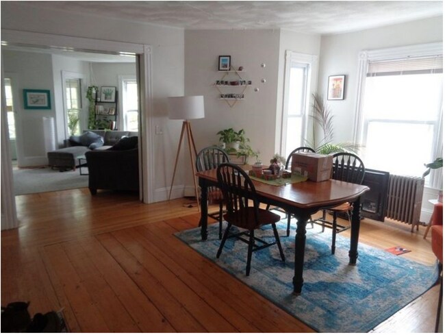 Building Photo - 25 Gorham St