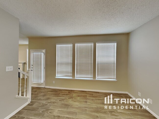 Foto del edificio - 317 Meandering Way Court Glenn Heights TX