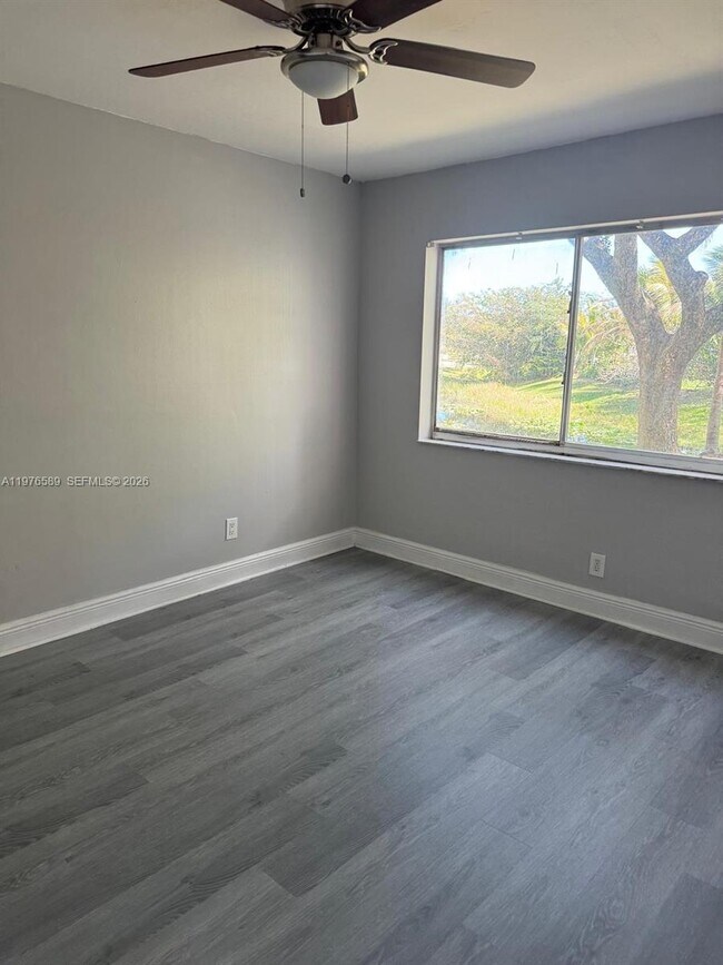 Building Photo - 5740 Rock Island Rd