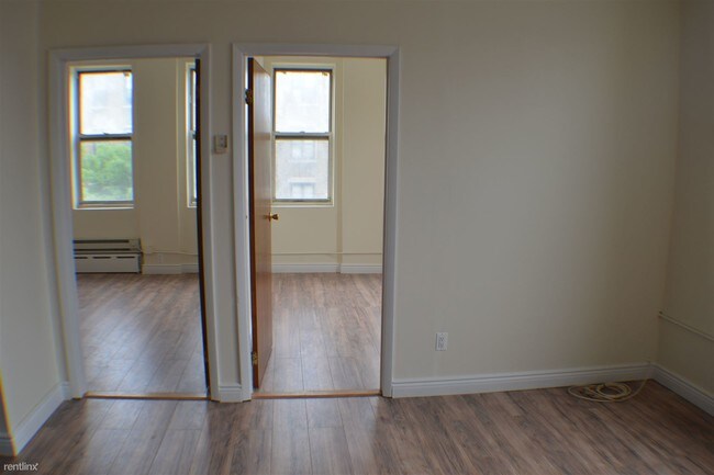 Foto del edificio - 3183 30th St