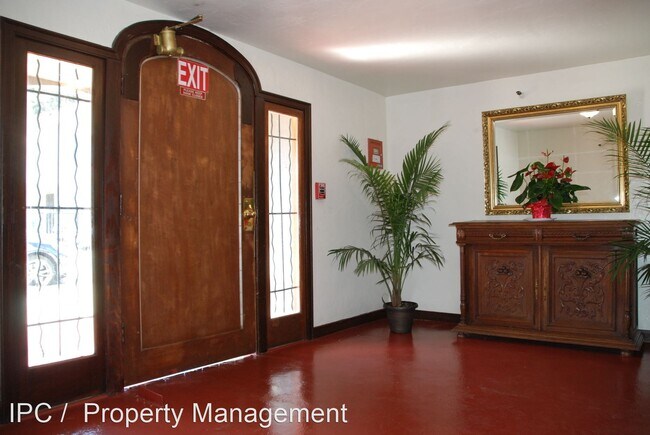 Foto del edificio - Studio, 1 bath Apartment - 144 13th St.