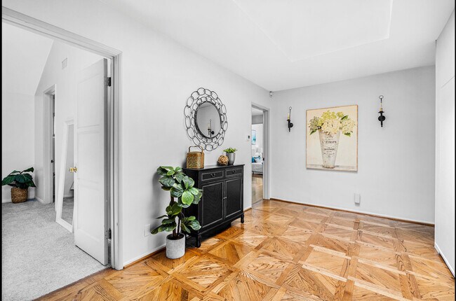 Foto del edificio - 11351 Waterford St