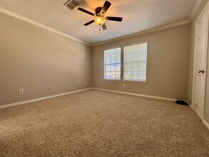 Building Photo - 2030 Plantation Dr
