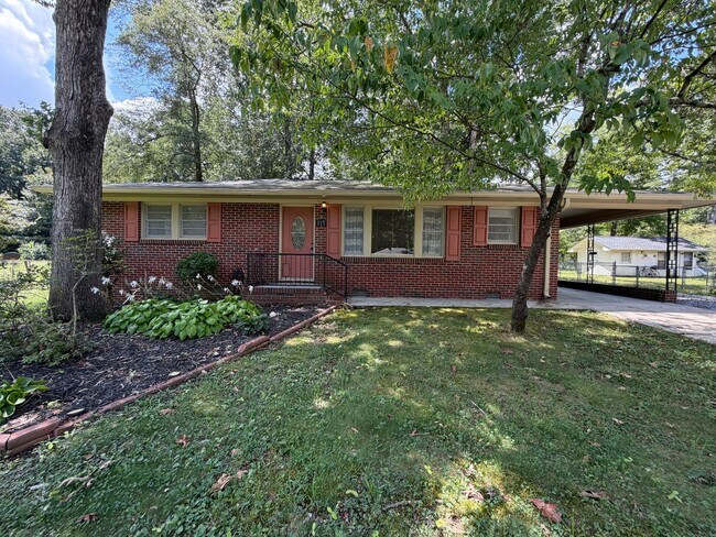 Building Photo - Brick 3/1 House in Garden Lakes- $1,495