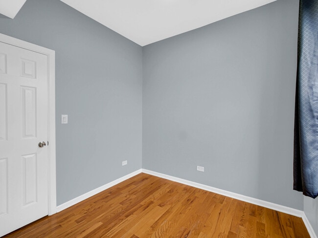 Building Photo - 2610 W 38th St