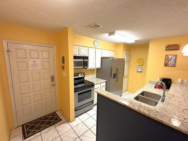 Foto del edificio - 604 Highcrest Dr