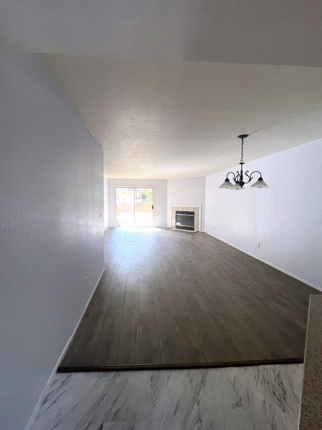 Grand Room - 5881 Gloria Dr