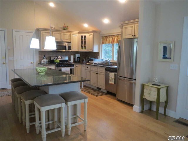 Building Photo - 460 Kayleighs Ct
