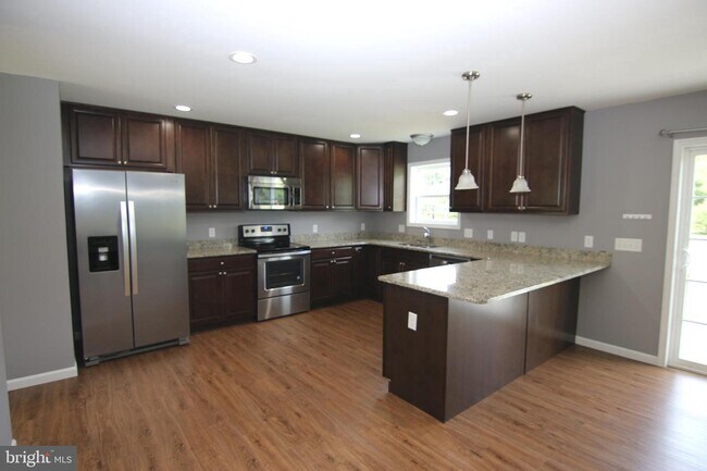 Building Photo - 375 Quail Landing Cir