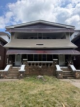 Building Photo - 929 Thornhill Dr
