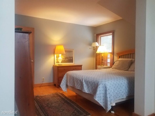Building Photo - 2 br, 1.5 bath Apartment - 22 Sea St